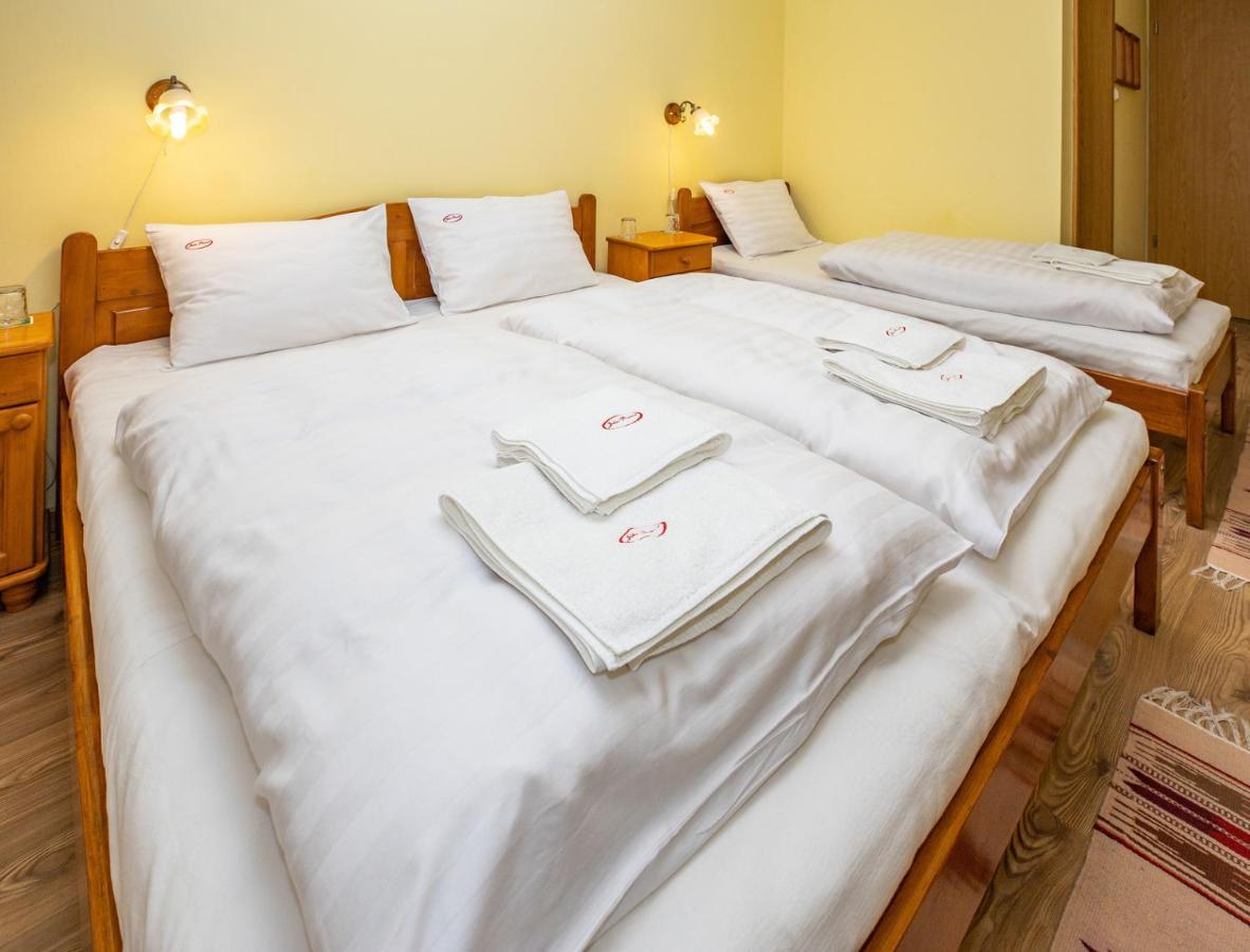 Bed and Breakfast Júlia Panzió Hajdúszoboszló Exterior foto
